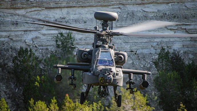 Archivo - Un helicóptero Apache de la Fuerza Aérea de los Países Bajos
