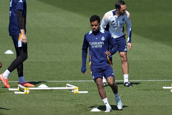 Rodrygo Goes during the training day of Real Madrid ahead the Spanish League, LaLiga EA Sports, football match against RCD Mallorca at Ciudad Deportiva Real Madrid on May 13, 2025, in Valdebebas, Madrid, Spain.