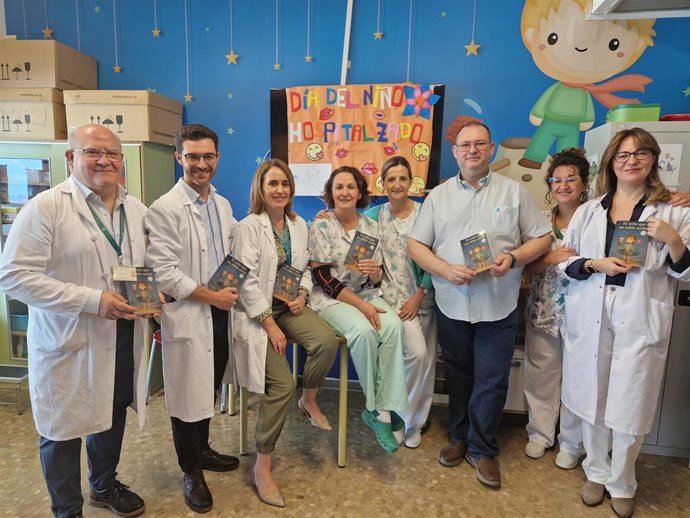 El Hospital Universitario Costa del Sol rinde homenaje a menores ingresados y sus profesionales en el Día del Niño Hospitalizado
