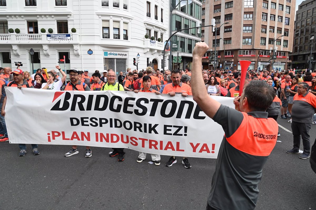 Los trabajadores de Bridgestone Basauri (Bizkaia) decidirán el día 16 en referéndum si aceptan la propuesta del ERE