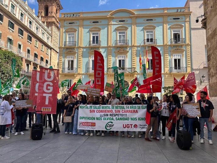 CCOO, UGT i CSIF exigeixen les millores laborals compromeses per al personal de l'Hospital de Salut Mental Provincial de Bétera