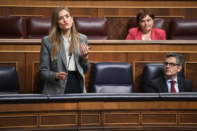 La vicepresidenta tercera y ministra para la Transición Ecológica, Sara Aagesen, interviene durante una sesión de control al Gobierno, en el Congreso de los Diputados, a 7 de mayo de 2025, en Madrid (España). 