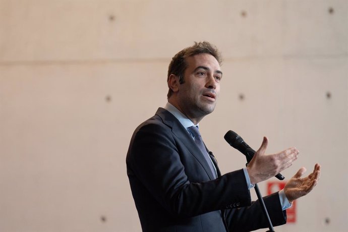 El ministro de Economía, Comercio y Empresa, Carlos Cuerpo, interviene durante a la 40 Reunió Cercle d'Economia, en el Palau de Congresos de Cataluña, a 6 de mayo de 2025, en Madrid (España). La edición de este año se celebra entre ayer y mañana, 7 de may