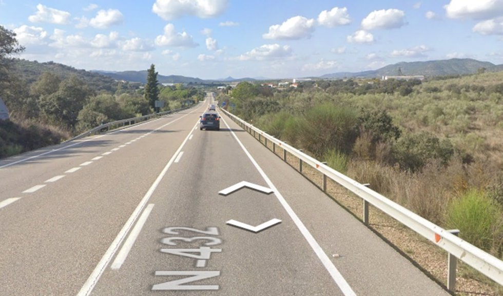 Carretera N-432 a su paso por Espiel (Córdoba).