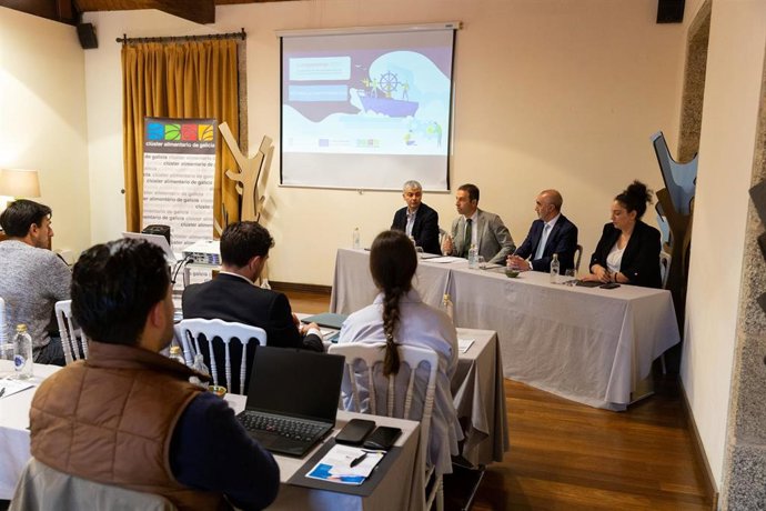 El conselleiro de Mar, Alfonso Villares en la inauguración del programa Competemar2025