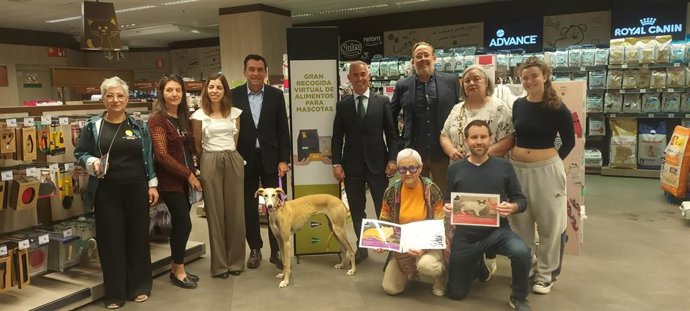 EL CORTE INGLÉS EN COLABORACIÓN CON LA GERMANDAT SANT ANTONI ABAT ENTREGA MÁS DE 500 Kg ALIMENTOS PARA MASCOTAS A DIFERENTES PROTECTORAS DE LA COMUNITAT