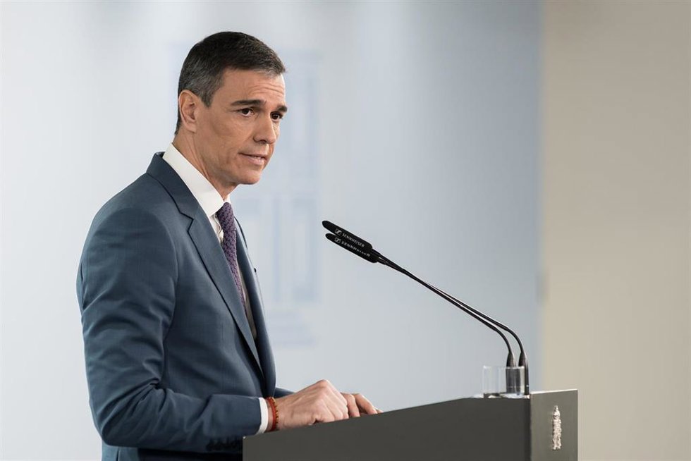 El presidente del Gobierno, Pedro Sánchez, en una comparecencia ante los medios, en el Palacio de la Moncloa, a 29 de abril de 2025, en Madrid (España). 