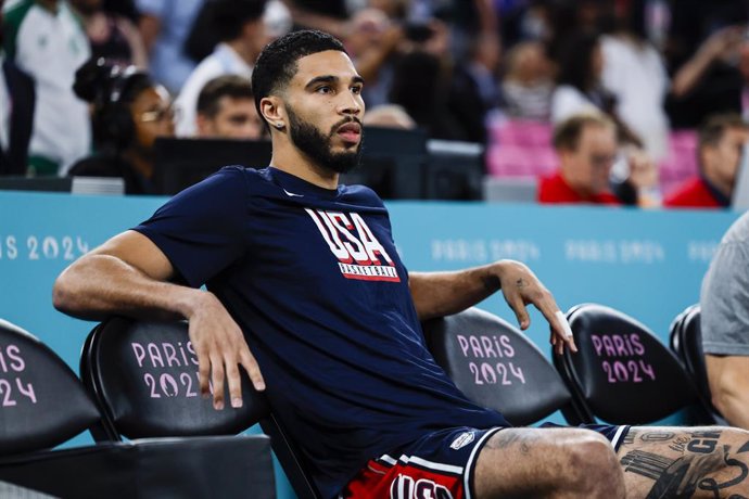 Archivo - Jayson Tatum of United States looks on during Men's Gold Medal Game of the Basketball between France and United States on Bercy Arena during the Paris 2024 Olympics Games on August 10, 2024 in Paris, France.