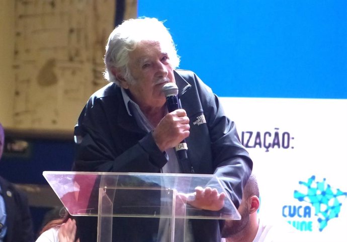 Archivo - January 9, 2025, Brasilia, Distrito Federal, Brasil: file*** brasilia (df), 09/01/2025 - health/former president/uruguay - former uruguayan president jose Ãâ“pepeÃâÂ  mujica, 89, during the une congress in brasilia on 13/07/2023. This thu