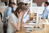 Foto: El secreto para sobrevivir a un mal día en el trabajo (según la ciencia) y 3 claves para no quemarte