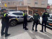 Sucesos.- Detenida en la Vega Baja una pareja por varios robos con violencia en viviendas