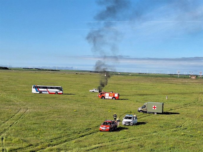 Simulacro de accidente aéreo en la Base Aérea de Villanubla y el Aeropuerto de Valladolid.