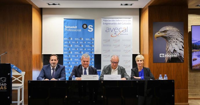 Archivo - Avecal y Banco Sabadell renuevan su alianza para "impulsar el acceso a la financiación y la actividad del calzado"