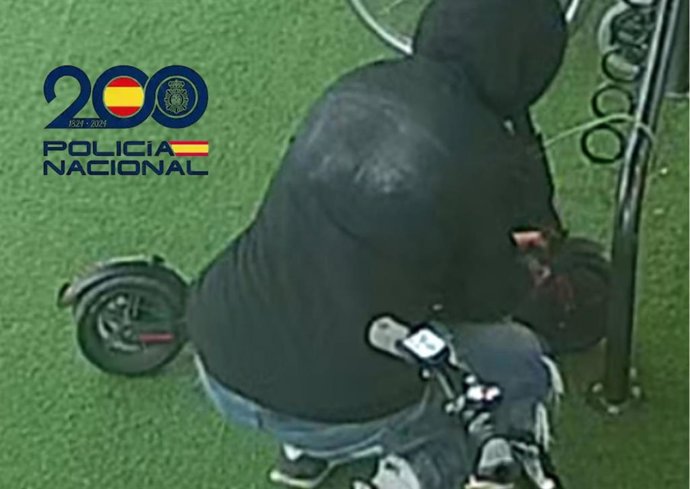 Uno de los detenidos por los hurtos de patinetes eléctricos en Jerez.
