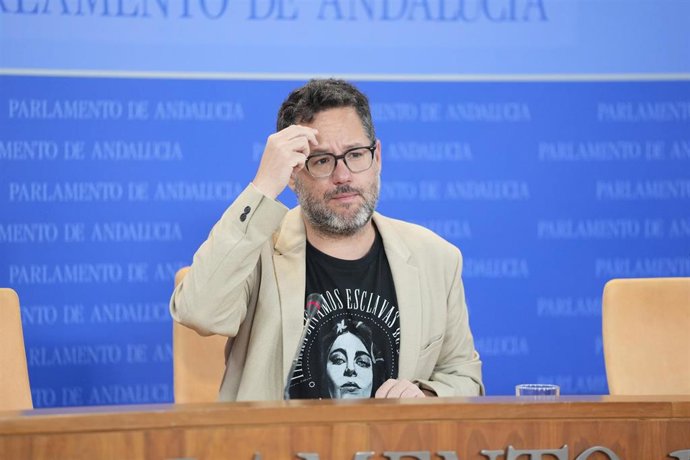 El portavoz de Adelante Andalucía, José Ignacio García, este miércoles en rueda de prensa.