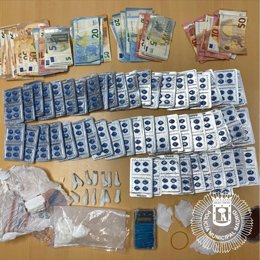 La Policía Municipal de Madrid incauta dinero en efectivo y droga en diversas cantidades tras la detención de un repartidor de droga que se hacía pasar por repartidor de comida