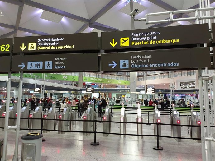 Archivo - Aeropuerto de Málaga-Costa del Sol en abril de 2022