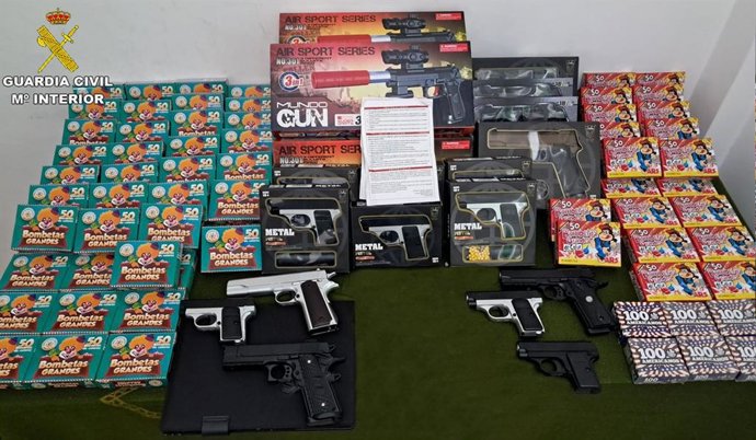 Archivo - Artículos pirotécnicos intervenidos