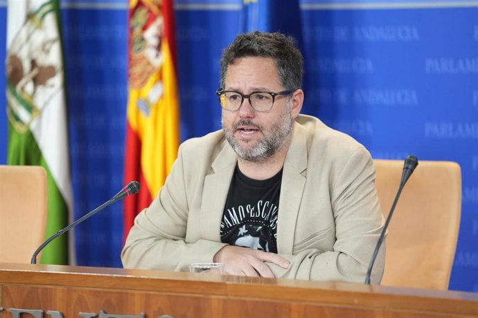El portavoz de Adelante Andalucía, José Ignacio García, este miércoles en rueda de prensa.