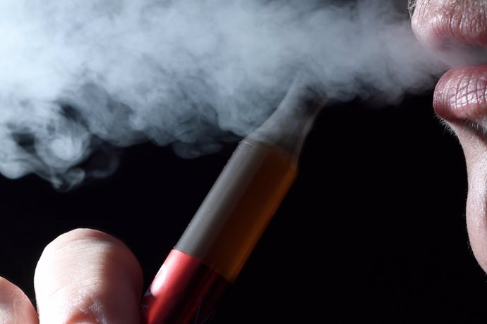 Archivo - Imagen de recurso de un cigarrillo eletrónico.