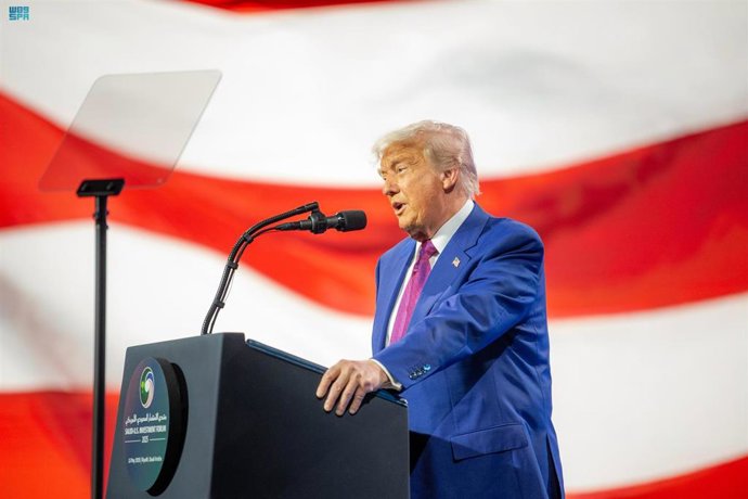 El presidente de Estados Unidos, Donald Trump, durante un foro económico en la capital de Arabia Saudí, Riad (archivo)