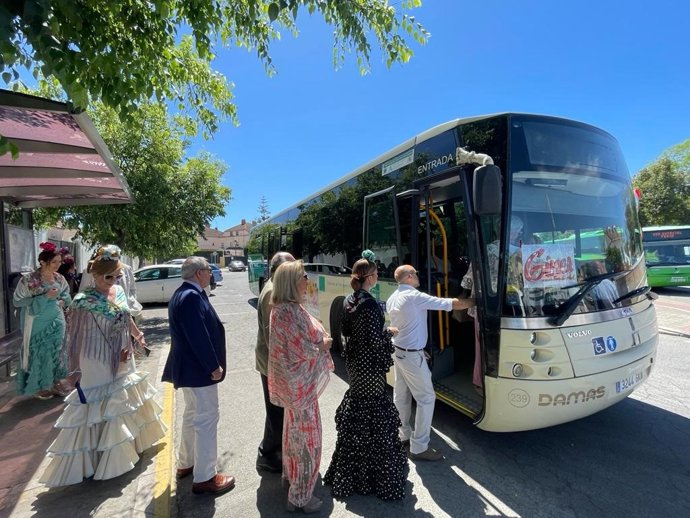 Autobuses del consorcio durante la Feria de Sevilla.