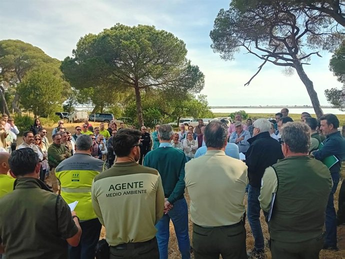 Reunión preparatoria de los caminos de Doñana para el paso de las hermandades a la Romería del Rocío 2025.
