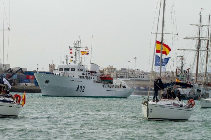 El buque hidrográfico 'Tofiño'. 