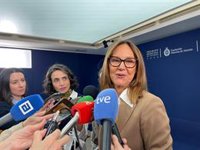 María Dueñas destaca el "cambio de orden" que supuso la obra de Eduardo Mendoza para la literatura española