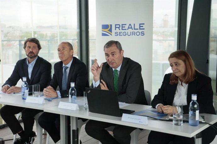 Directivos de Reale Seguros presenta sus cuentas de 2024, a 14 de mayo de 2025 en Madrid.