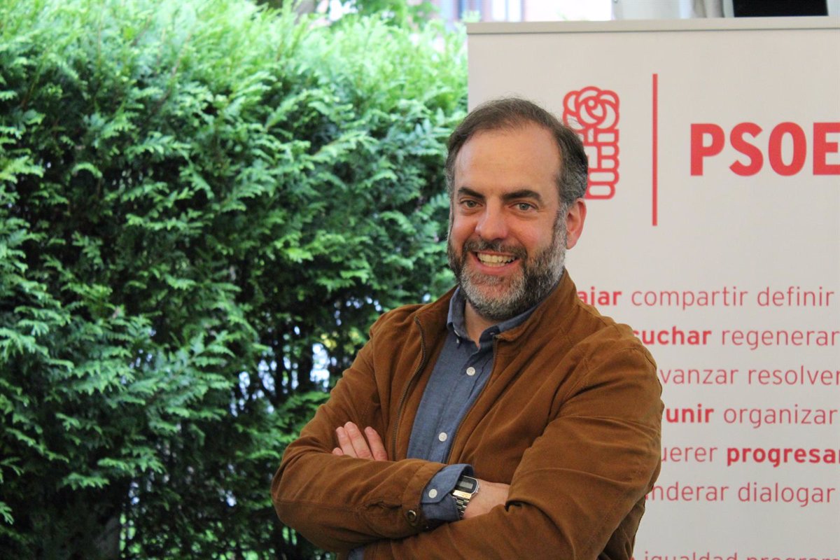 Oyarbide anuncia su candidatura a la ejecutiva del PSOE de Torrelavega para liderar  un cambio 