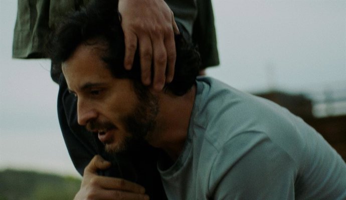 Juan Albarracín dirige 'El instinto', un thriller sobre salud mental: "No se prioriza. Es un problema gravísimo"