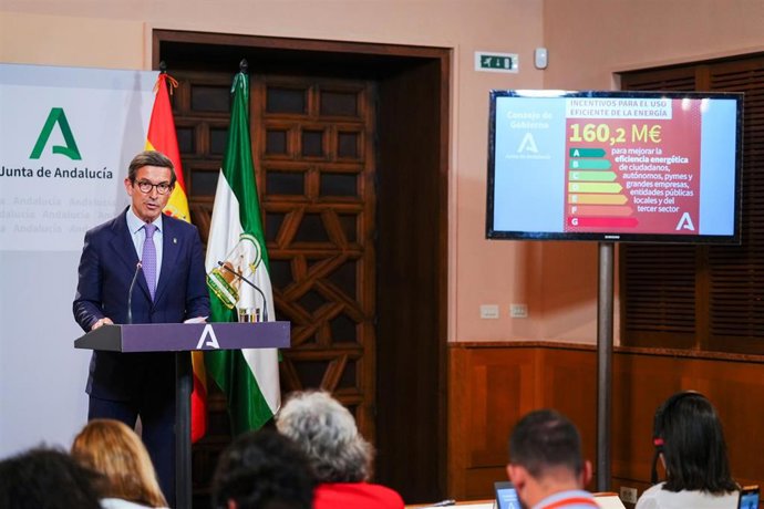 El consejero de Industria, Jorge Paradela, este miércoles en la rueda de prensa posterior al Consejo de Gobierno. 