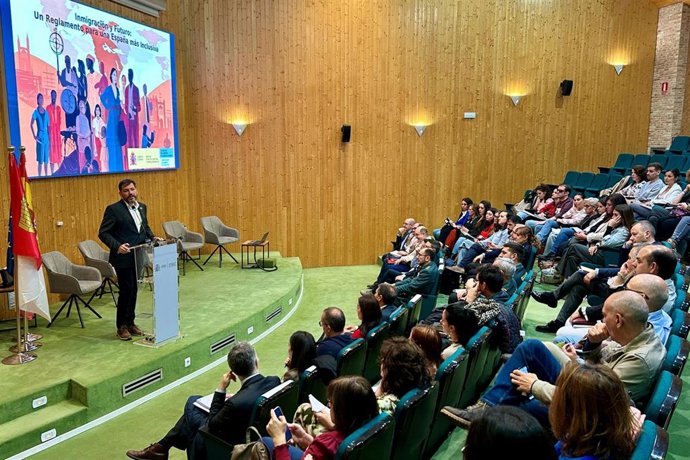 Jornada 'Inmigración y Futuro: un Reglamento para una España más inclusiva' celebrada en Ciudad Real.
