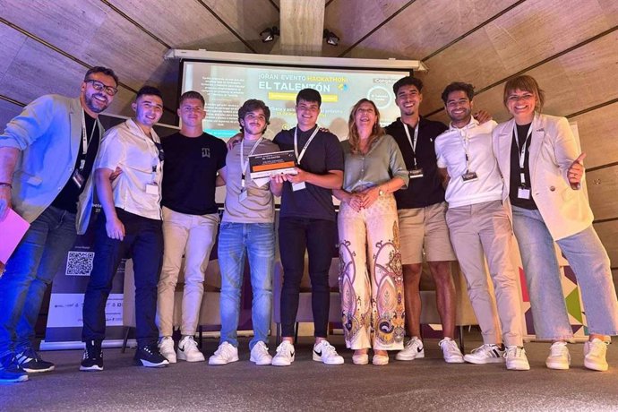 El Talentón Hackathon 2025; Canarias, epicentro del talento joven con final regional y premio en China