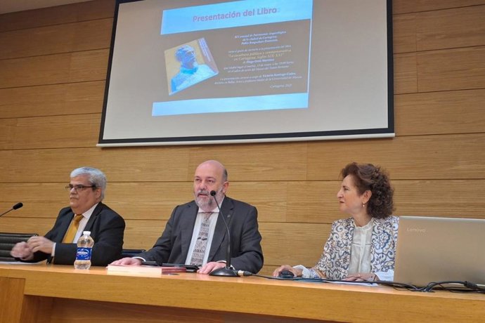 Presentación del libro 'La escultura pública y conmemorativa en Cartagena, siglos XIX-XXI'