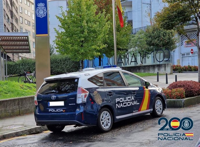 Vehículo da Policía Nacional