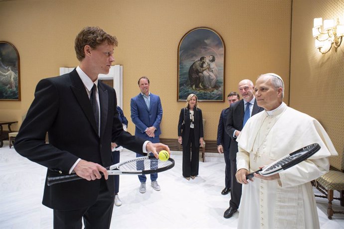 14 May 2025, Vatican, Vatican City: Pope Leo XIV receives tennis player Jannik Sinner in a private audience at the Vatican. Photo: Vatican Media/IPA via ZUMA Press/dpa
