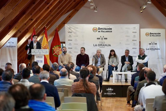 Una jornada en el Espacio La Granja analiza los principales retos del sector vitivinícola en el siglo XXI.