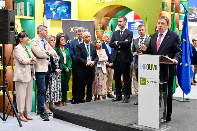 El ministro de Agricultura, Luis Planas, interviene en la inauguración de Expoliva.
