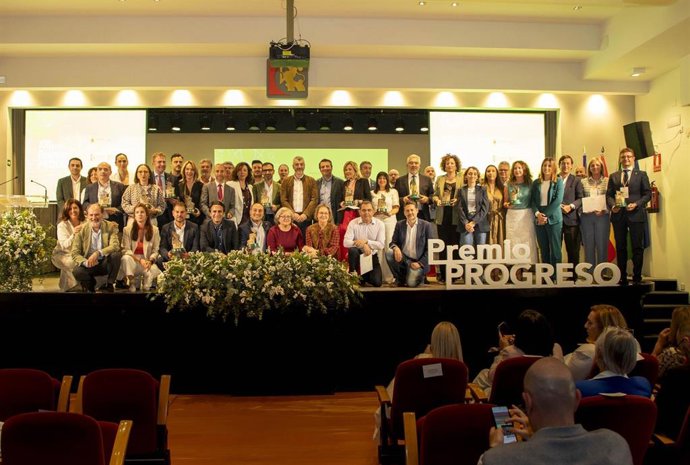 Entrega de los XIII Premio Progreso por la Fudepa, FAMP y Famsi en el Palacio de la Merced de Córdoba.
