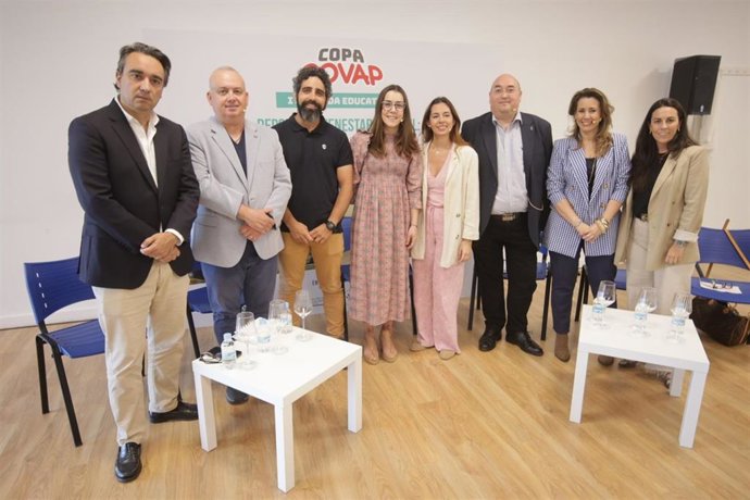 Jornada sobre deporte y bienestar infantil organizada por la Copa Covap en Sevilla.