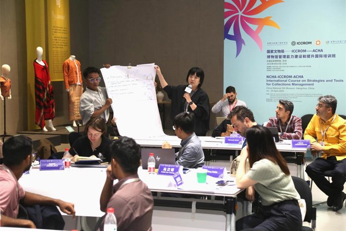 Interactive group presentation on risk management topics