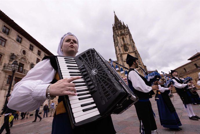 Archivo - Una gaitera.