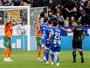Un polémico penalti acerca la salvación del Alavés y manda a Segunda a Las Palmas