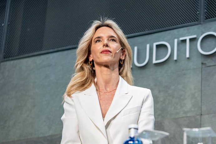 La diputada el PP Cayetana Álvarez de Toledo durante la presentación del libro ‘España tiene solución’, en la Fundación Rafael del Pino, a 14 de mayo de 2025, en Madrid (España). El acto está organizado por la editorial Almuzara y el libro de Espinosa de 