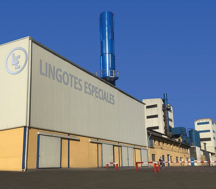 Fachada de una fábrica de Lingotes Especiales