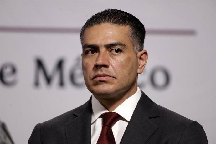 Secretário de Segurança e Proteção ao Cidadão, Omar Garcia Harfuch, durante uma conferência informativa no Palácio Nacional, em 22 de abril de 2025, na Cidade do México, México.