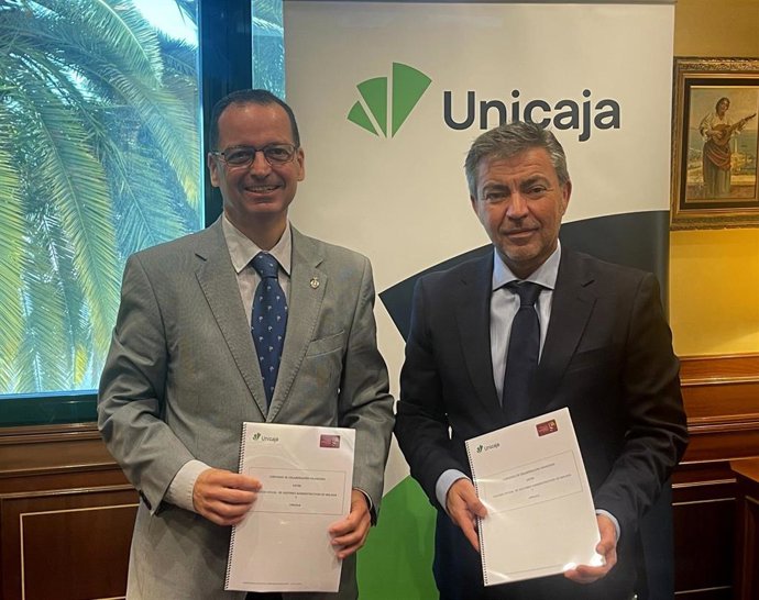 El convenio lo han suscrito el director territorial de Unicaja en Málaga, Francisco José Reguera, y el presidente del Colegio Oficial de Gestores Administrativos de Málaga, Daniel Quijada.