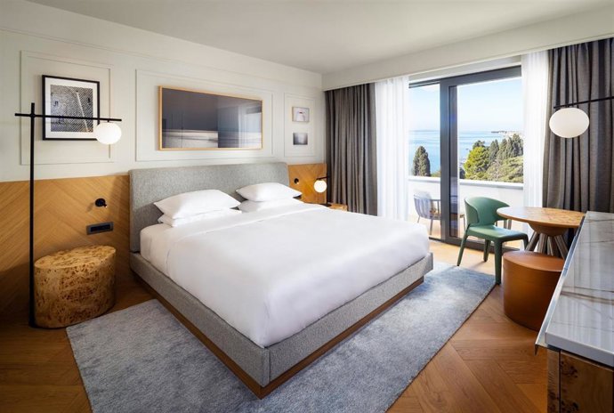 Archivo - Una habitación del primer hotel de la marca Hyatt en Croacia